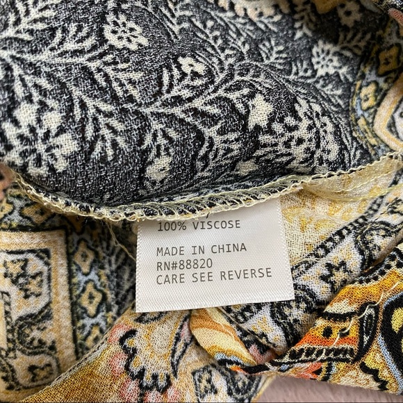 Cupcakes + Cashmere Golden Paisley Blouse Sz XS - Picture 13 of 16
